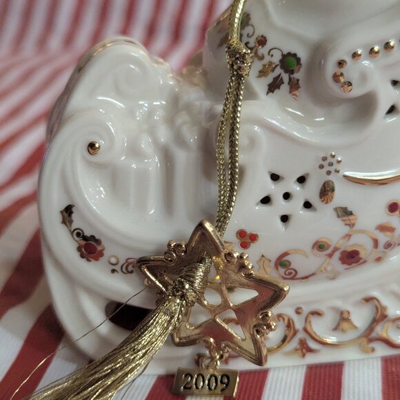Lenox 2009 Annual Ornament -NIB - Picture 4 of 6